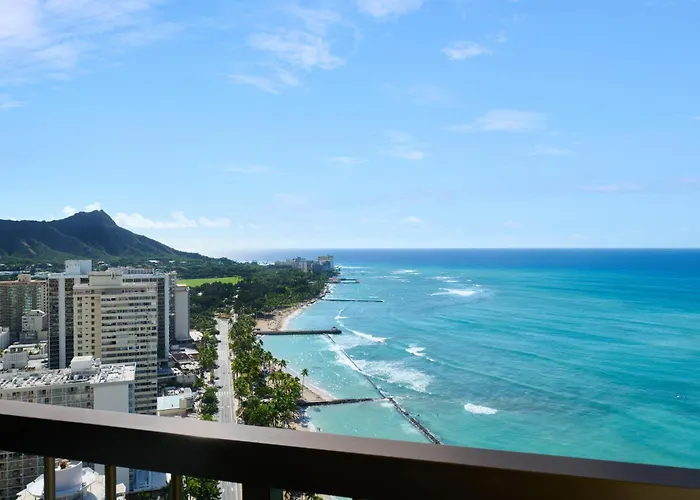 Hyatt Regency Waikiki Beach & SpaResort Hotel